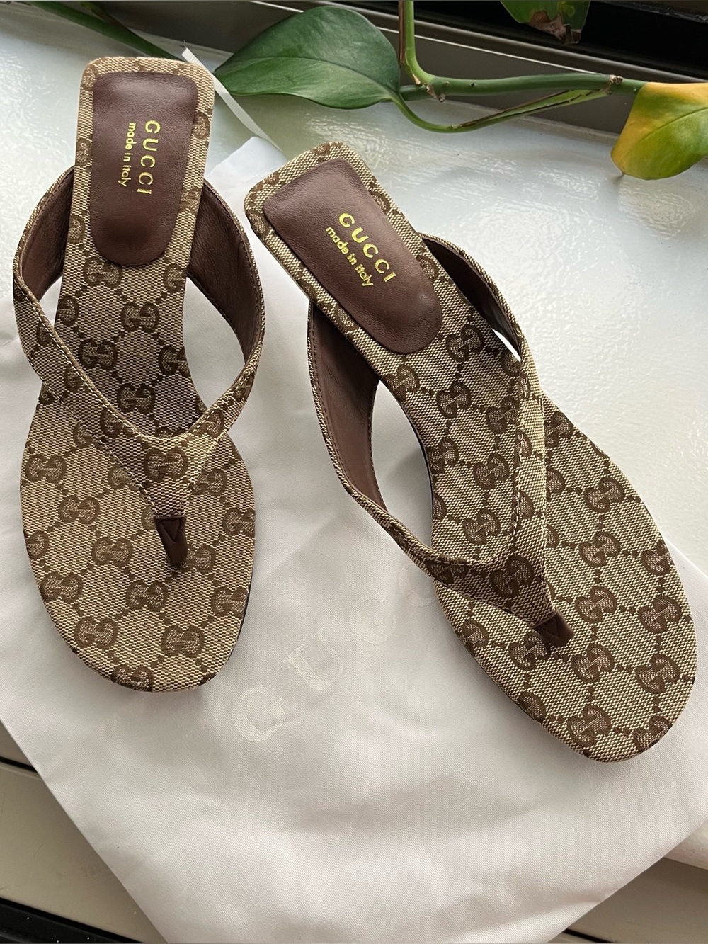 Gucci Thong Heel Sandals - Picture 4 of 8